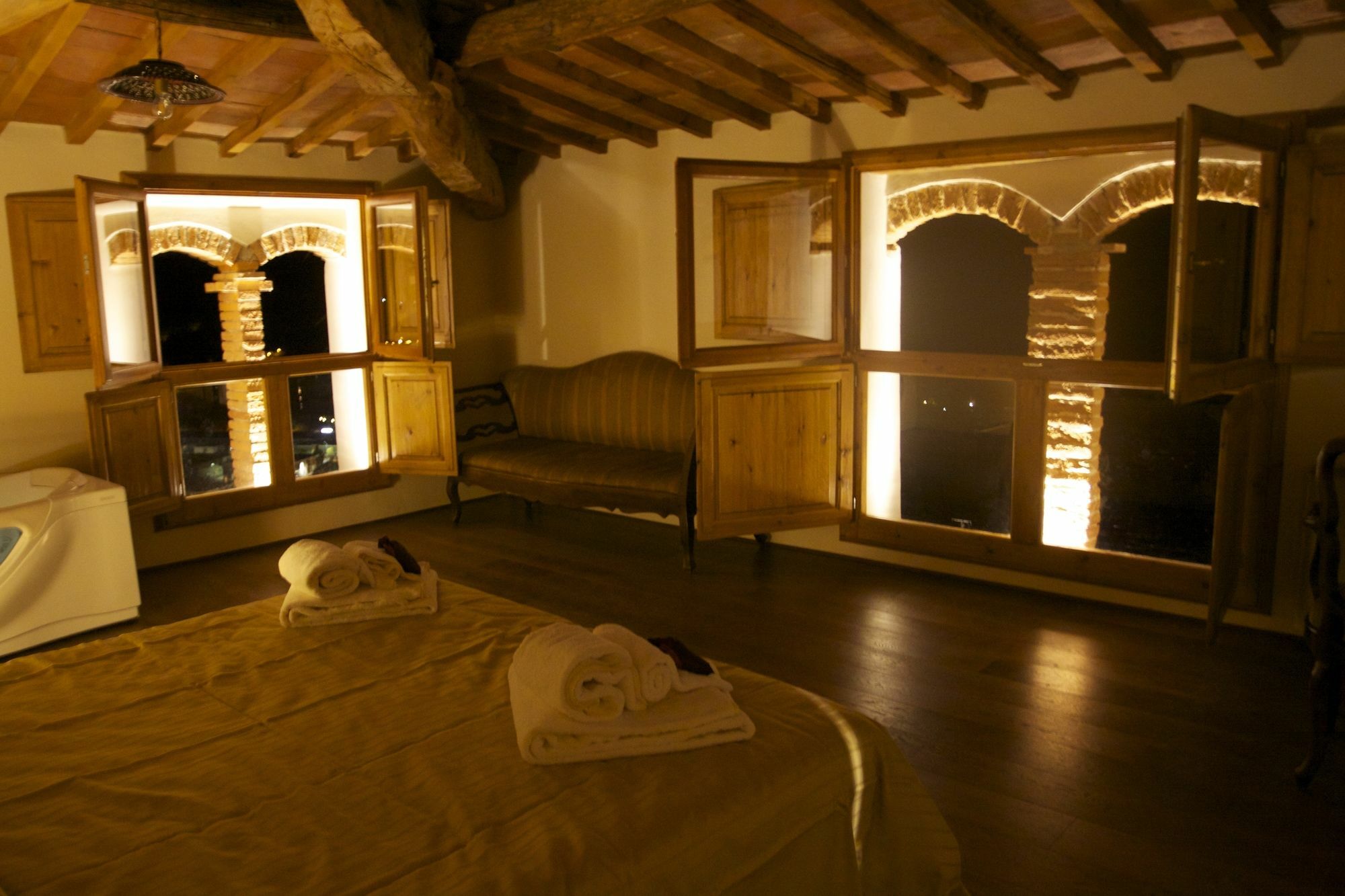 Villa D'Arte Agri Resort Понтассьєве Екстер'єр фото